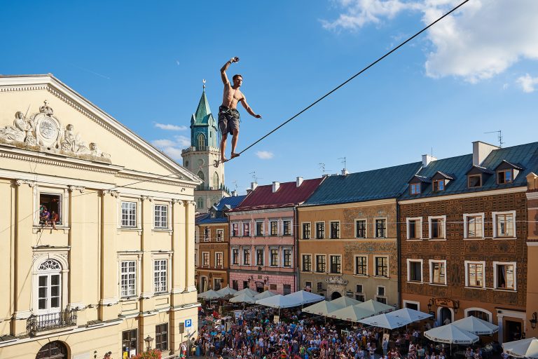 Carnaval_Sztukmistrzow_2015_-_fot._Piotr_Jaruga-1-1.jpg